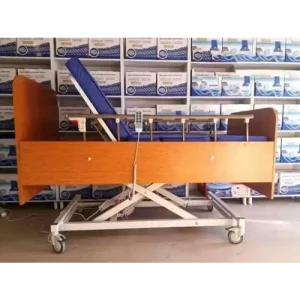 3 Motorlu Ahşap Ev Tipi Hasta Karyolası