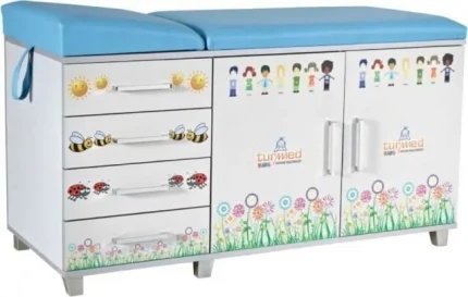 Çekmeceli ve Dolaplı Ahşap Çocuk Muayene Masası TM-K2217